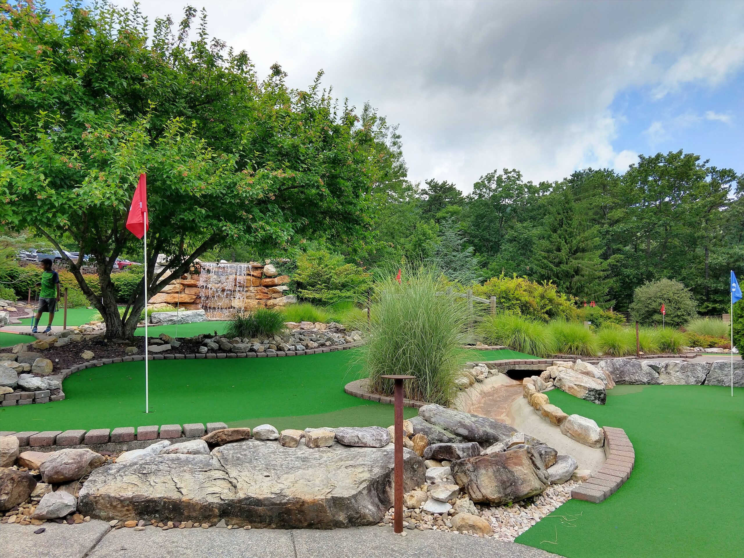 Golf course with Artificial Turf